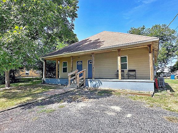 2nd image of 11281 Moss St