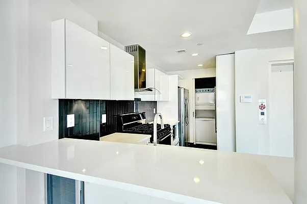 Rented by Nest Seekers International | media 18