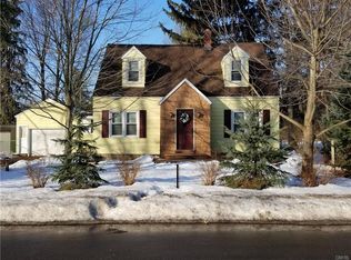 316 Elbow Rd, North Syracuse, NY 13212