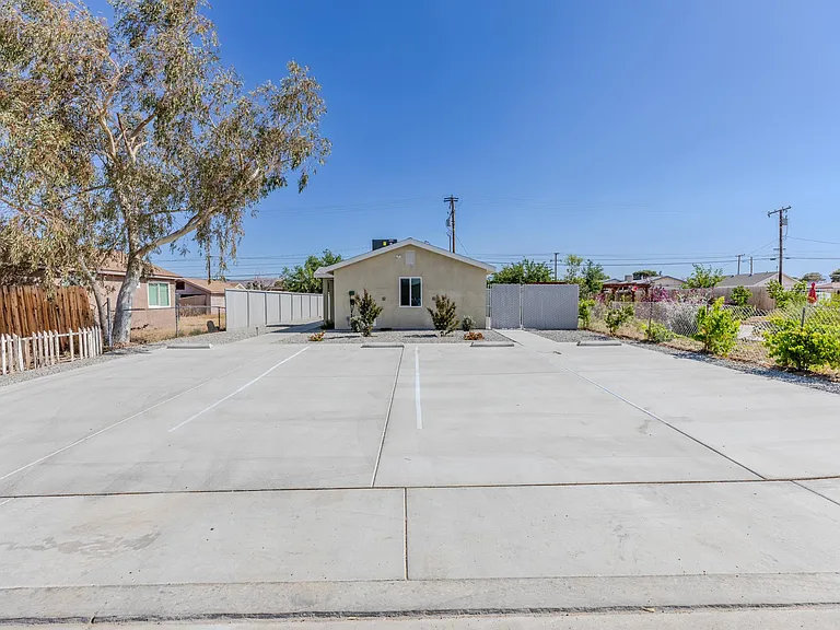 223 W Haloid Ave #B — Photo 3