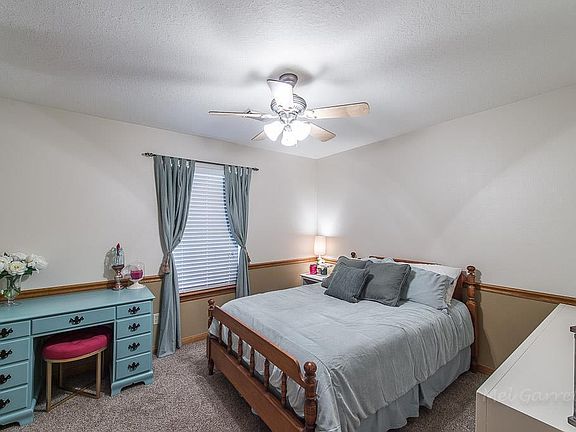 3rd image of 510 Odessa Dr