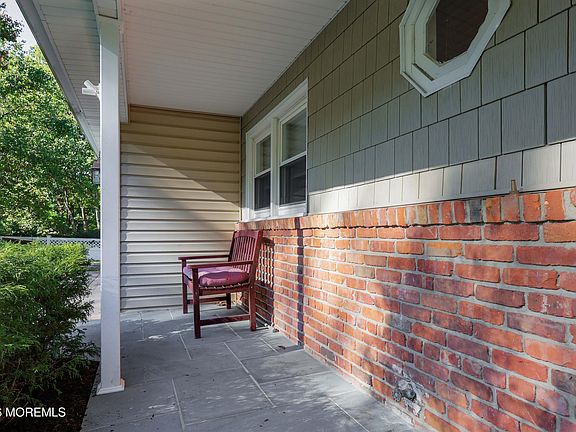 4th image of 201 Heights Terrace