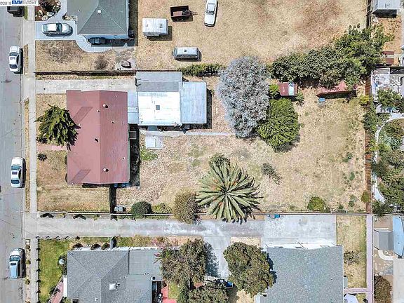 2nd image of 2427 W Avenue 136th