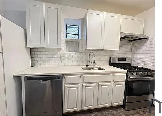 2 bed, $1,800 — Photo 1