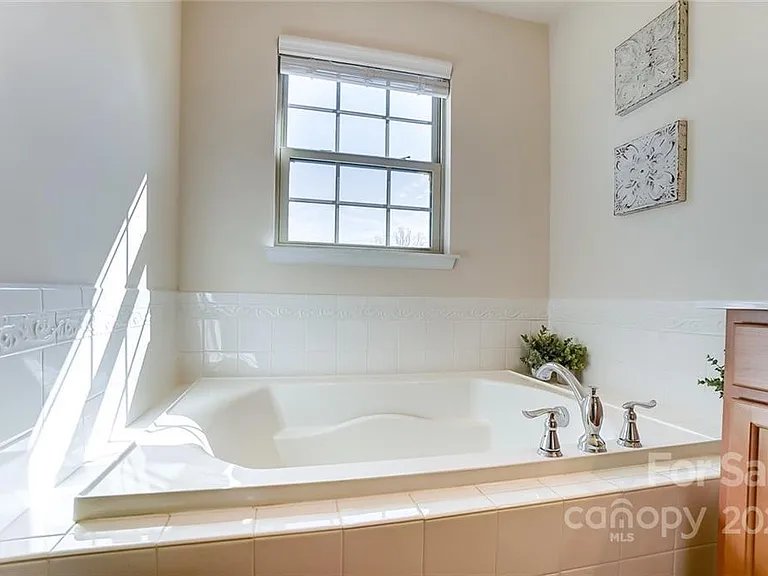 3606 Dolly Madison Rd — Photo 7