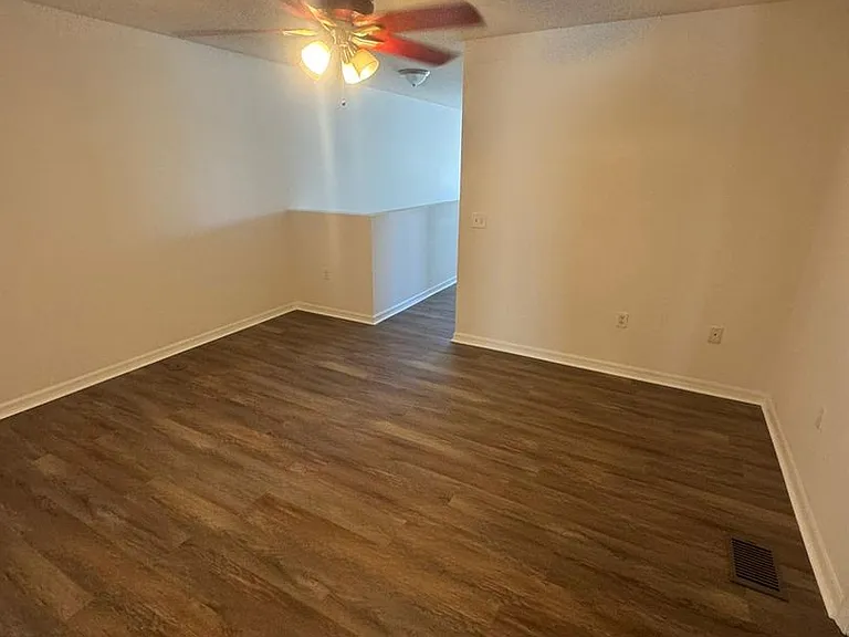 2720 Merrieweather Ln — Photo 21