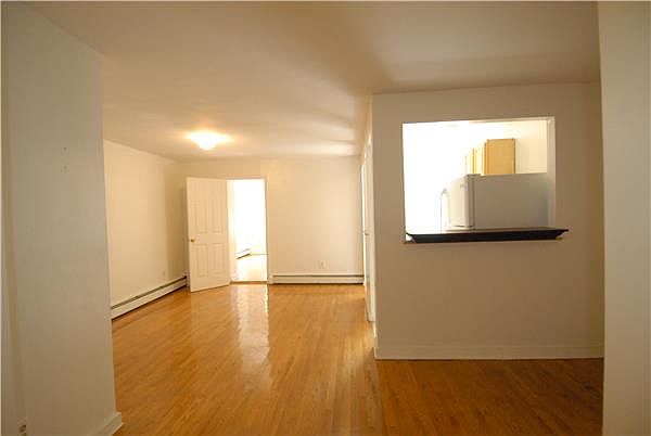 1st image of 216 Lexington Ave APT 1