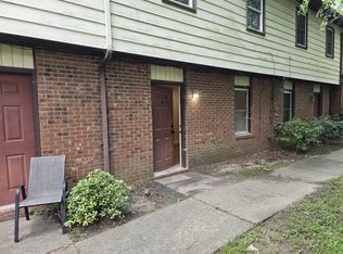 705 S Broad St APT D, Burlington, NC 27215