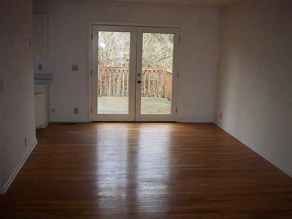 5th image of 842 Northland Blvd