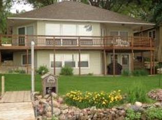 16960 255th Ave, Spirit Lake, IA 51360