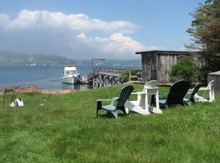 211 Huddle Rd, New Harbor, ME 04554