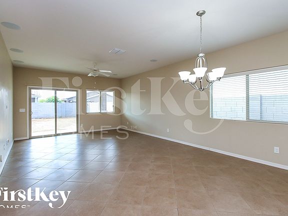 5th image of 625 W Mangrove Rd