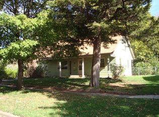 110 N Lincoln St, Marion, KS 66861