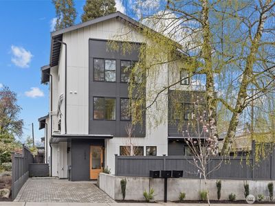 7504 31st Avenue NE, Seattle, WA, 98115