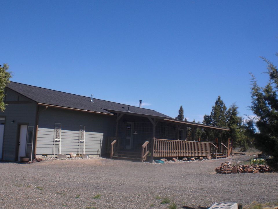 1st image of 1753 SE Fir Ln