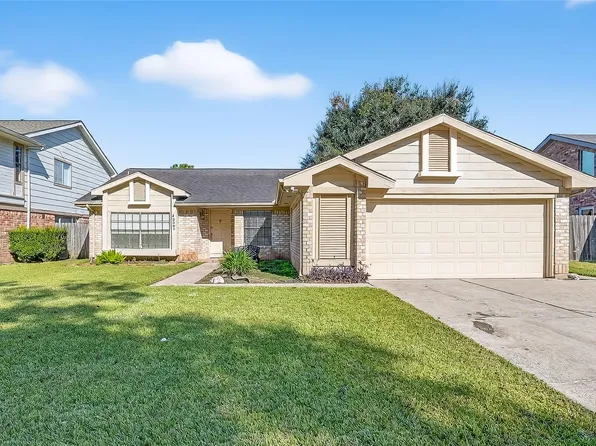 2307 Brook View Ln, Sugar Land, TX 77479