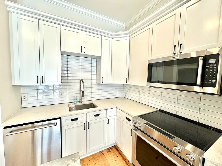 101 W Court St #221 — Photo 6