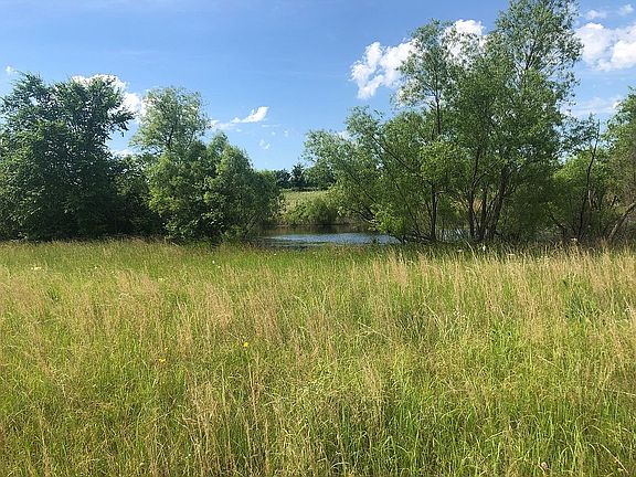 3rd image of 390 Road