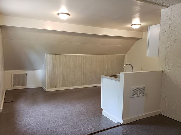 3rd image of 1304 N Burbank Ave #2