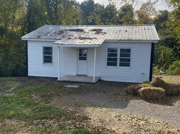 701 Arbella St, Dalton, GA 30720