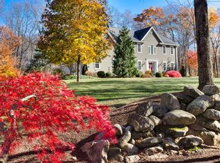 129 Calkins Rd, Woodstock, CT 06281