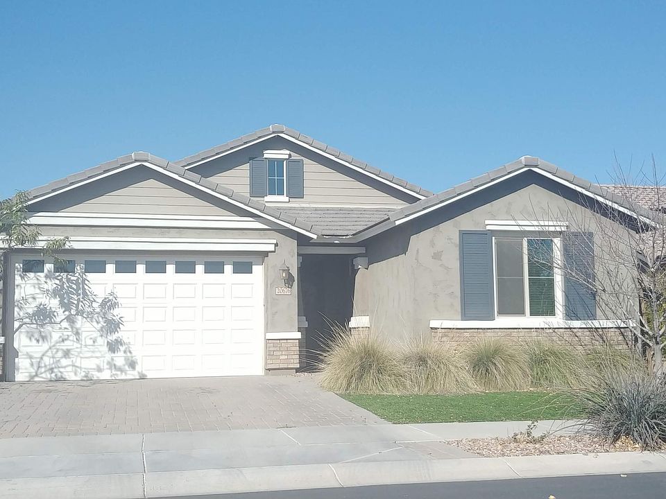 1st image of 20676 E Raven Dr