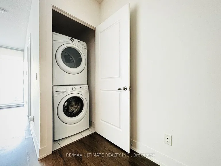 68 Merton St #803 — Photo 9