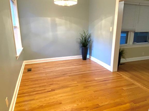 2nd image of 845 W Newport Ave #1