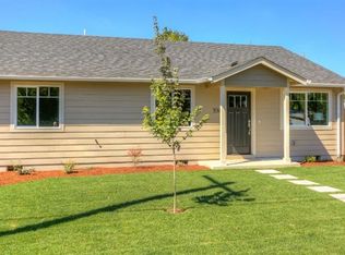 338 Chestnut St, Medford, OR 97501