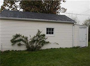 3rd image of 391 Highland Ave