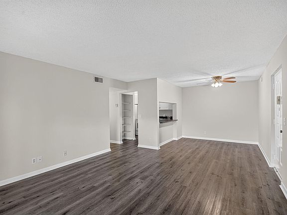 4th image of 623 Sea Pine Way #E2