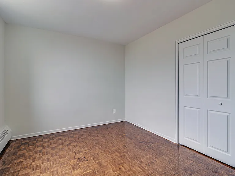 2900 Bathurst St — Photo 13