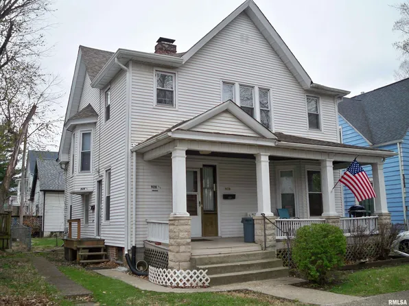 928 Governor St, Springfield, IL 62704