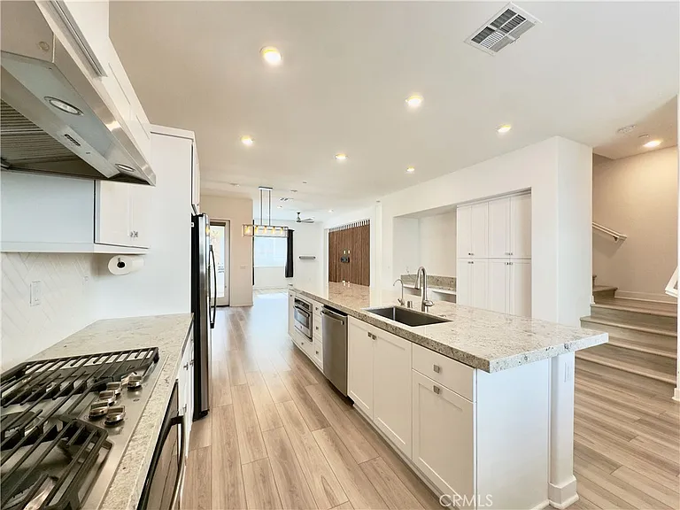 1868 S Westside Dr #28 — Photo 14