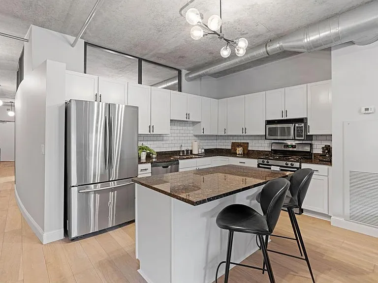 720 N 4th St #213 — Photo 7