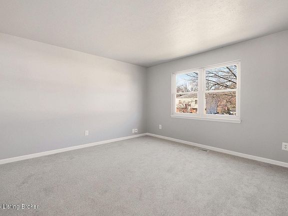 4th image of 9409 Sissone Dr