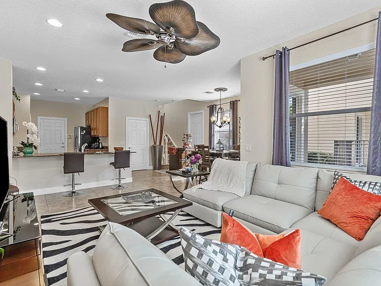 5009 Dulce Ct — Photo 9