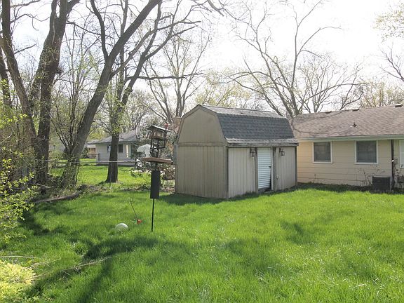 4th image of 1308 Cabot Ln