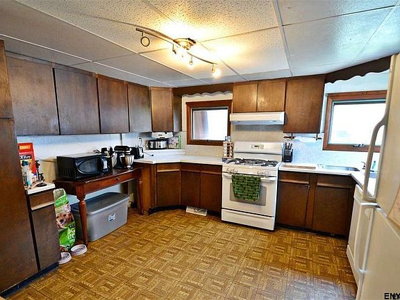 5th image of 83 John St