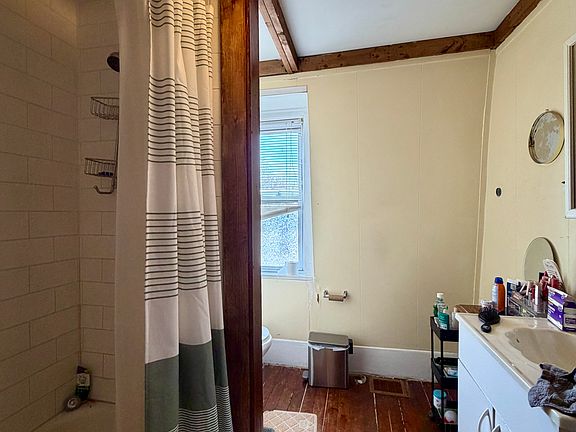 4th image of 29 Brighton St #3