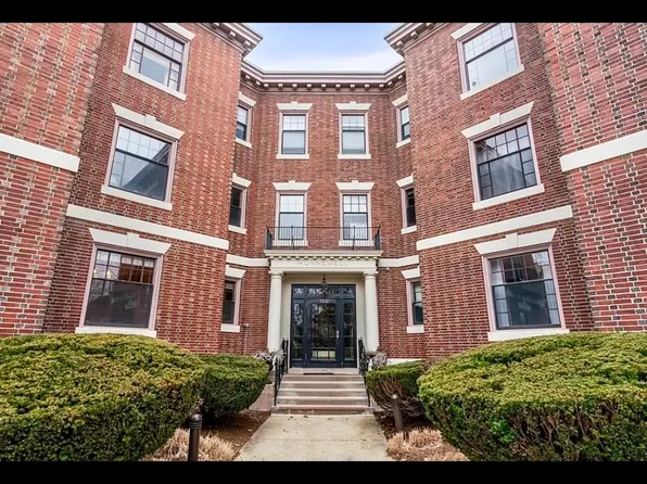 169 Washington St APT 18, Newton, MA 02458