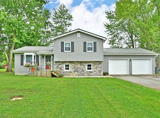 1202 Housel Craft Rd, Cortland, OH 44410