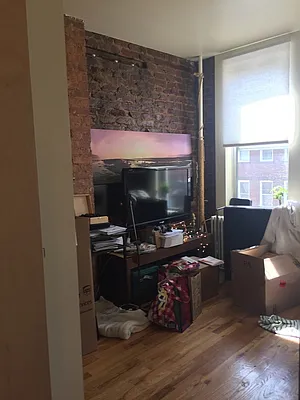 Rented by Grand & Co. | media 5