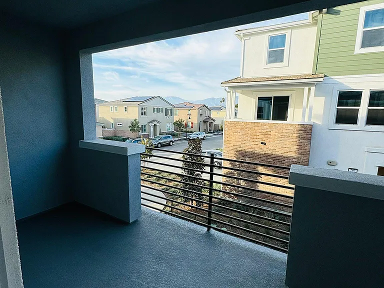 236 Lockhart Way — Photo 13