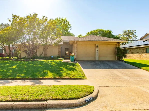 3617 Windsong Ln, Bedford, TX 76021