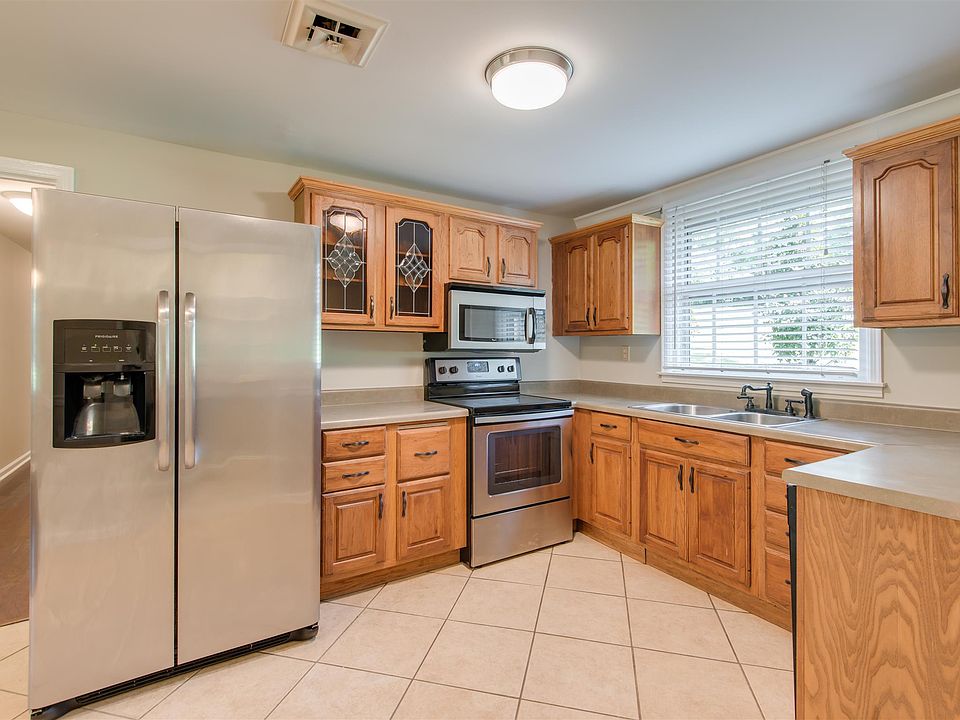 2nd image of 4011B Franklin Pike