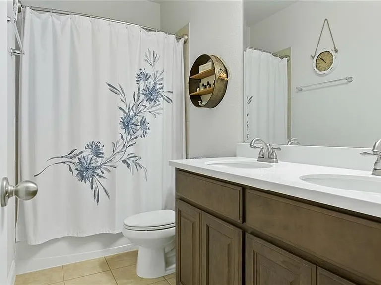 260 Hilltop Dr — Photo 20