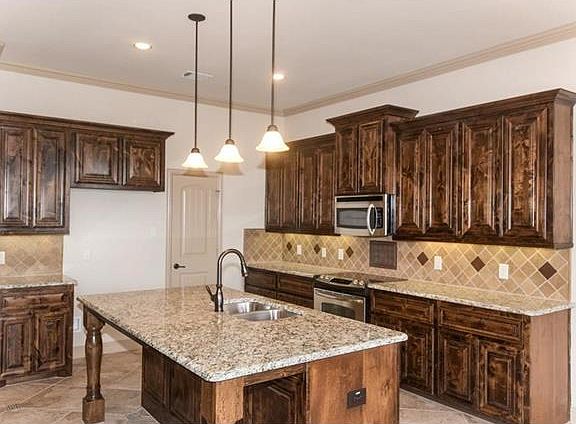 4th image of 511 Haven Dr
