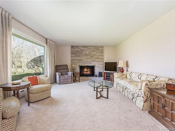 4th image of 104 Blackman Rd