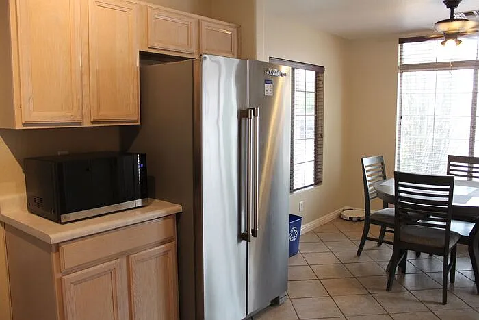 740 W Baylor Ln — Photo 5
